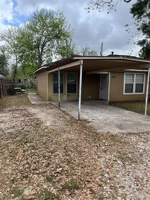 Other - 828 N Chenango St, Angleton, TX 77515 photo 1 of 7