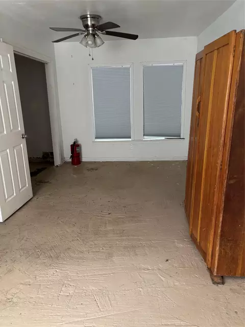Bedroom - 828 N Chenango St, Angleton, TX 77515 photo 1 of 5