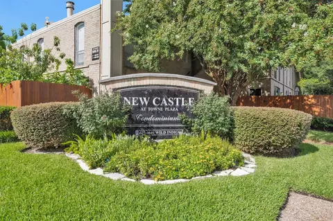 4637 Wild Indigo St #422, Houston, TX 77027