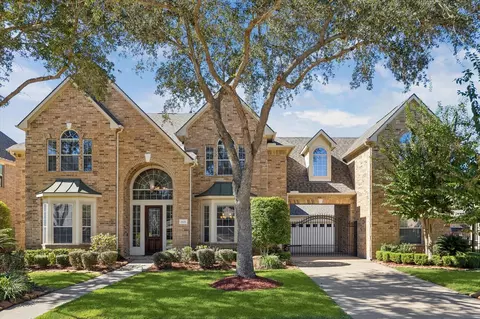 1606 Coleridge St, Sugar Land, TX 77479