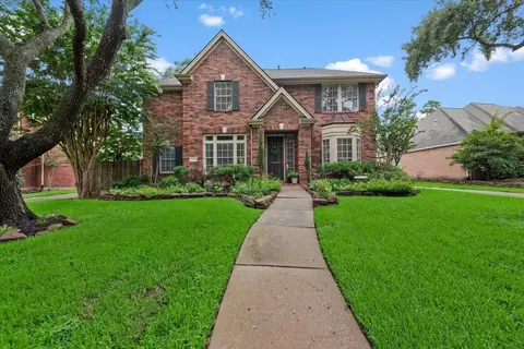 Exterior - 20030 Forest Dr, Spring, TX 77388 photo 3 of 12