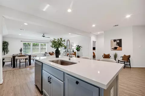 Kitchen - 2500 Hagerman Ct, Conroe, TX 77384 photo 6 of 7