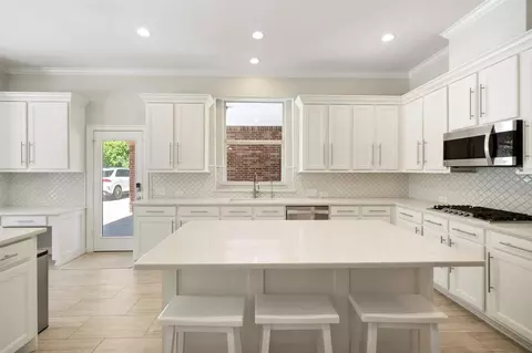 Kitchen - 2302 Legends Shore Dr, Spring, TX 77386 photo 2 of 4