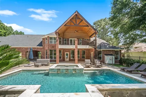 Exterior - 2302 Legends Shore Dr, Spring, TX 77386 photo 7 of 11