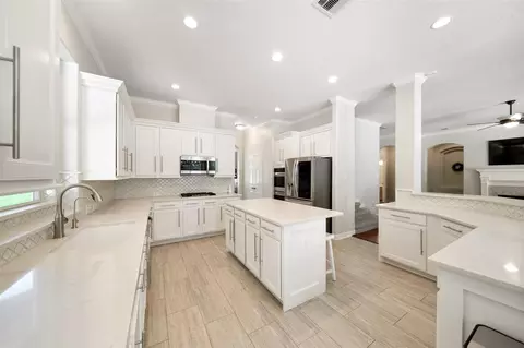 Kitchen - 2302 Legends Shore Dr, Spring, TX 77386 photo 1 of 4