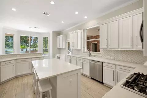 Kitchen - 2302 Legends Shore Dr, Spring, TX 77386 photo 3 of 4