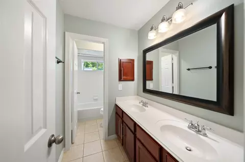 Bath - 2302 Legends Shore Dr, Spring, TX 77386 photo 3 of 6