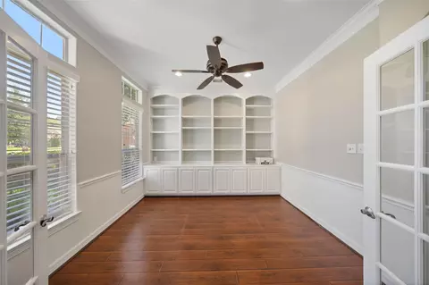 Living - 2302 Legends Shore Dr, Spring, TX 77386 photo 1 of 6