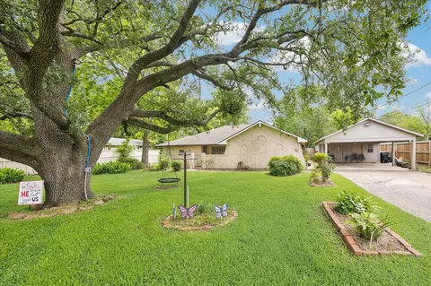 9222 Arledge St, Houston, TX 77075