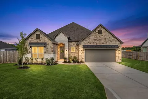 11610 E Wood Dr, Old River-winfree, TX 77523