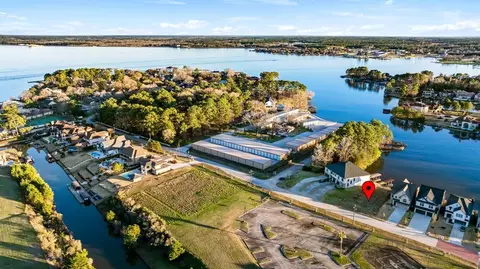 14906 Diamondhead Rd, Conroe, TX 77356 photo 1