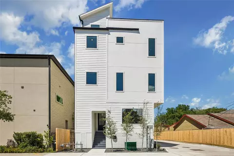 1329 W 22nd St, Houston, TX 77008