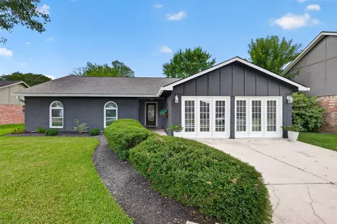 13819 Ivymount Dr, Sugar Land, TX 77498