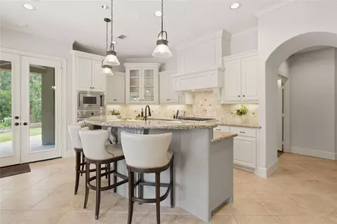 Kitchen - 8111 Hideaway Lake Cir, Spring, TX 77389 photo 3 of 4