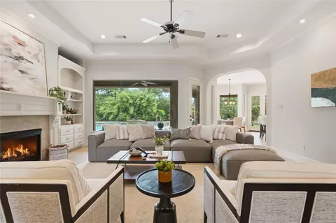Living - 8111 Hideaway Lake Cir, Spring, TX 77389 photo 3 of 4