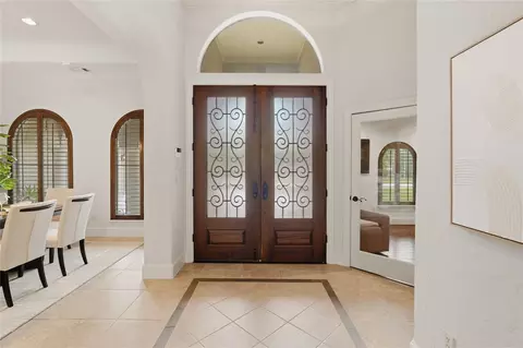 Entry Way - 8111 Hideaway Lake Cir, Spring, TX 77389 photo 3 of 6