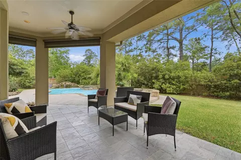 Exterior - 8111 Hideaway Lake Cir, Spring, TX 77389 photo 8 of 8