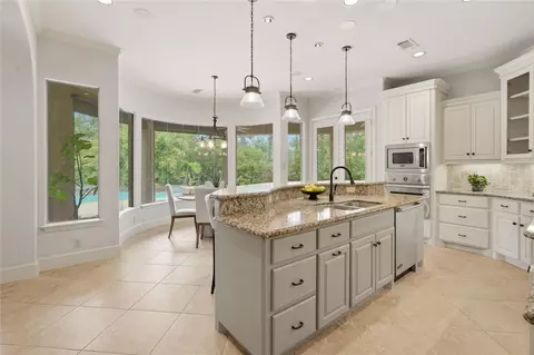 Kitchen - 8111 Hideaway Lake Cir, Spring, TX 77389 photo 2 of 4