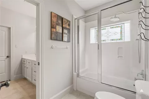 Bath - 8111 Hideaway Lake Cir, Spring, TX 77389 photo 6 of 7