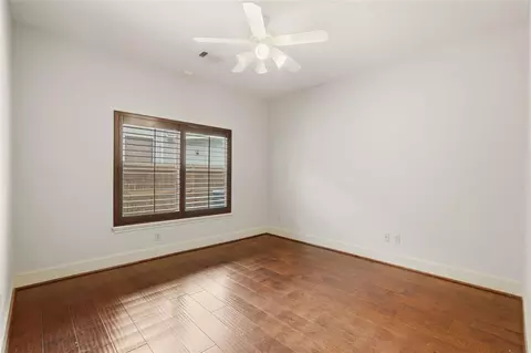 Bedroom - 8111 Hideaway Lake Cir, Spring, TX 77389 photo 4 of 7