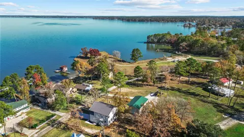 186 Lazy Ln, Livingston, TX 77351