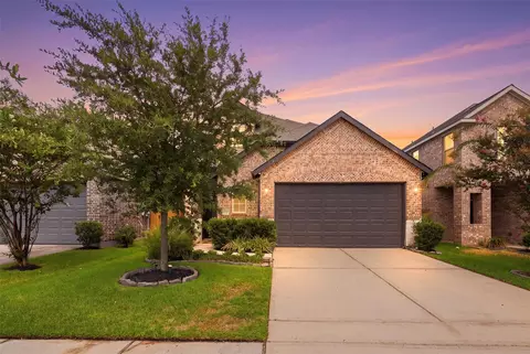 15718 Highlands Cove Dr, Humble, TX 77346
