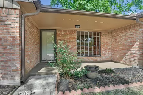 Exterior - 29302 Stapleford St, Spring, TX 77386 photo 7 of 7