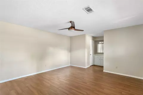 Living - 29302 Stapleford St, Spring, TX 77386 photo 4 of 4