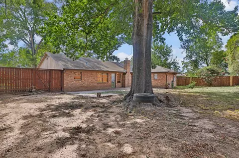 Exterior - 29302 Stapleford St, Spring, TX 77386 photo 4 of 7