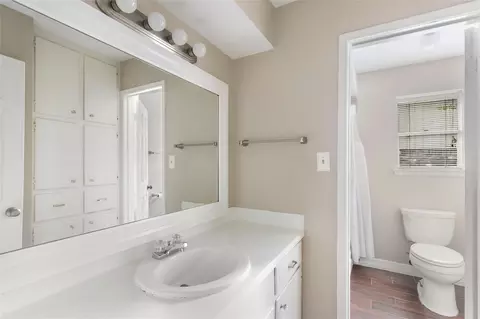 Bath - 29302 Stapleford St, Spring, TX 77386 photo 1 of 6