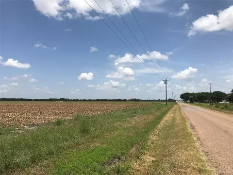 000 Gold, Garwood, TX 77442