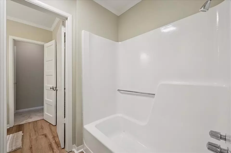 Bath - 3533 Fm 563, Anahuac, TX 77514 photo 6 of 6