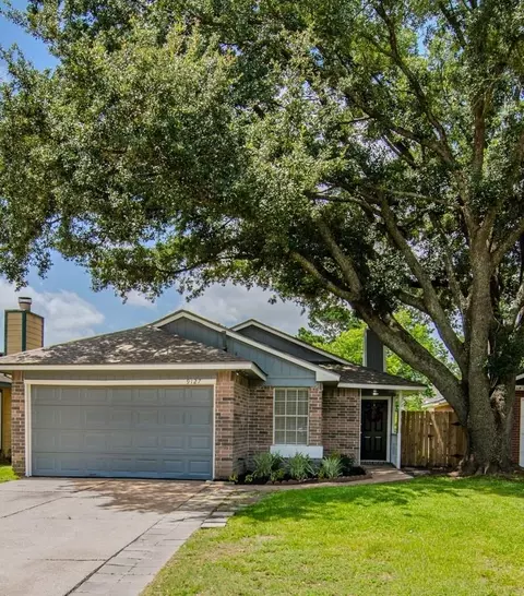 9127 Autumnsong Dr, Houston, TX 77064