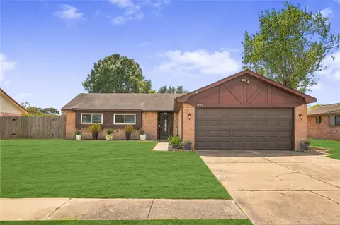 7823 Chasecreek Dr, Missouri City, TX 77489