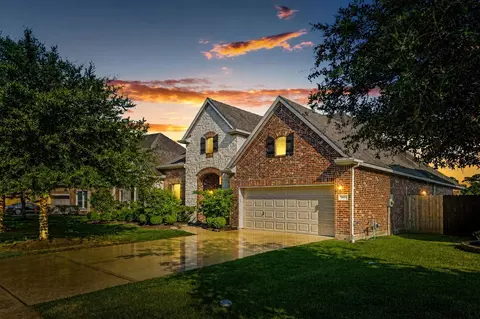 4213 Sycamore Pt, Friendswood, TX 77546