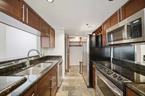 3525 Sage Rd #404, Houston, TX 77056