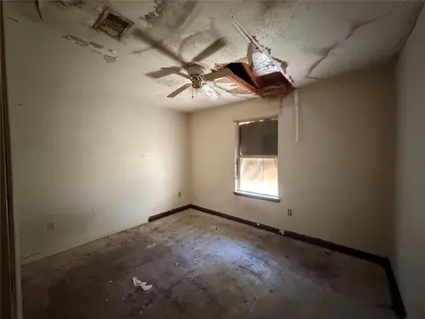 Bedroom - 5145 Pine Burr Blvd, Beaumont, TX 77708 photo 3 of 4