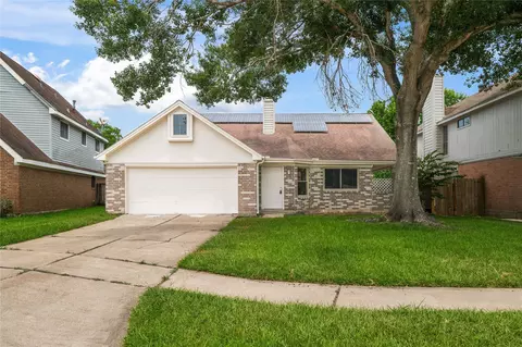 1714 Regal Blue Ct, Fresno, TX 77545