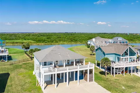 4017 Biscayne Beach Rd, Port Bolivar, TX 77650