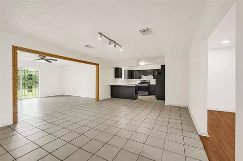 3317 Le Badie St, Houston, TX 77026