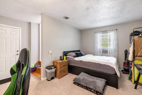 Bedroom - 903 Willow St, Pasadena, TX 77506 photo 4 of 4