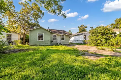 131 E 31st 12 St, Houston, TX 77018
