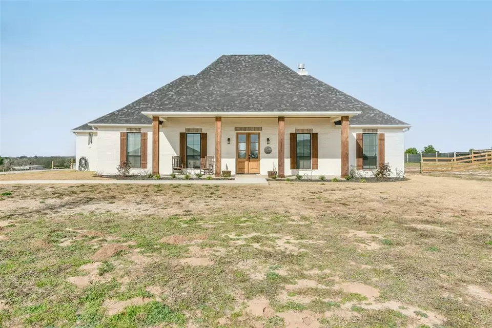 184 Randi Rd, Bellville, TX 77418 | 38 Photos - Movoto