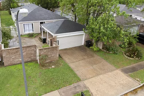 16235 Olive Glen Dr, Houston, TX 77082