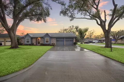 8927 Eldora Dr, Houston, TX 77080 photo 1