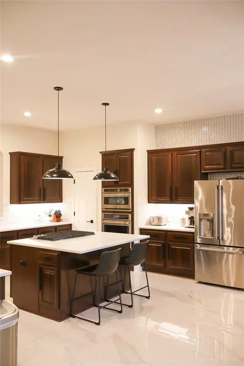 Kitchen - 2 Winsome Path Cir, Spring, TX 77382 photo 2 of 4