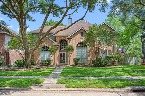 1931 Enchanted Park Dr, Spring, TX 77386