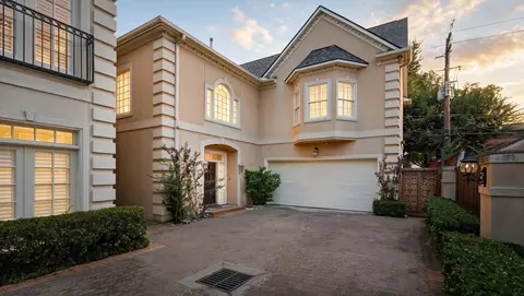 1211 Nantucket Dr #C, Houston, TX 77057