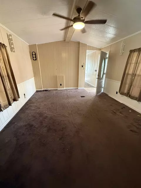 188 N Dogwood St, Trinity, TX 75862 photo 4
