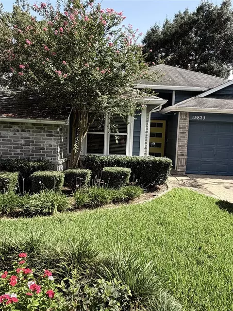 15823 Oak Mountain Dr, Houston, TX 77095